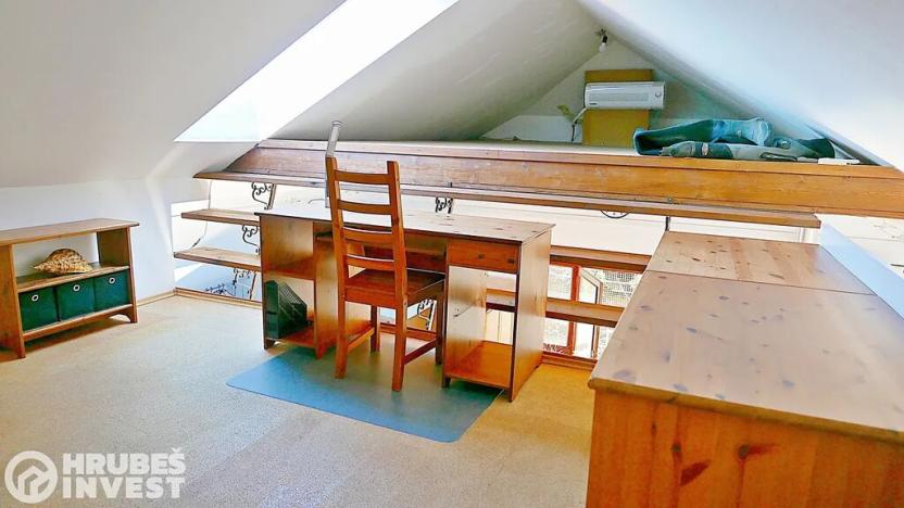Pronájem atypického bytu, Býšť, 130 m2