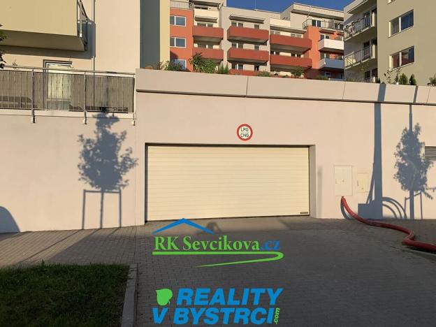 Pronájem garáže, Brno, Chudčická, 17 m2