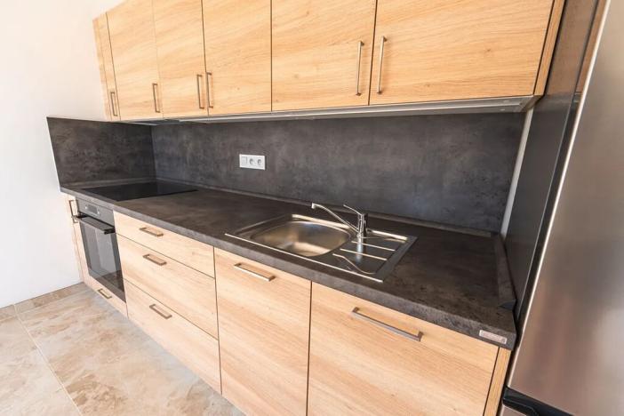 Pronájem bytu 1+kk, Praha - Hlubočepy, Fabiánové, 30 m2