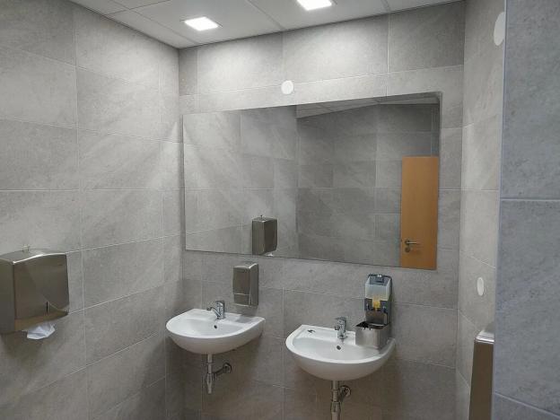 Pronájem kanceláře, Brno, Heršpická, 700 m2