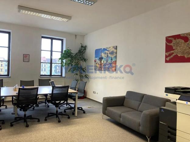 Pronájem kanceláře, České Budějovice, nám. Přemysla Otakara II., 39 m2