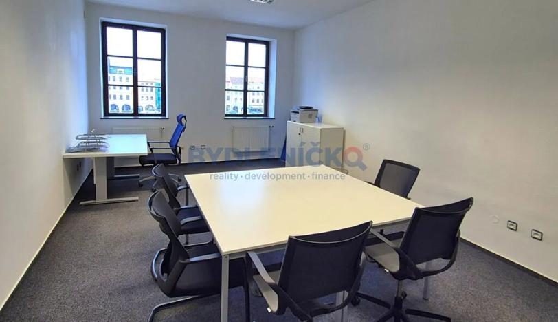 Pronájem kanceláře, České Budějovice, nám. Přemysla Otakara II., 31 m2