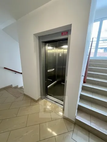 Pronájem bytu 2+kk, Praha - Zličín, Sazovická, 49 m2