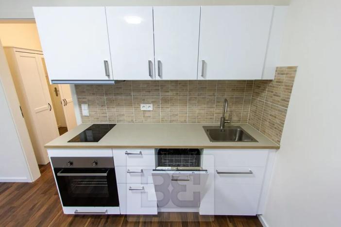 Prodej bytu 1+kk, Praha - Libeň, Novovysočanská, 25 m2