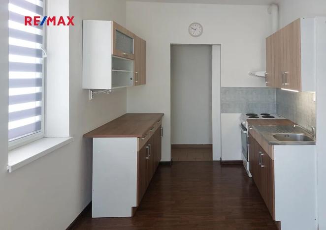 Pronájem bytu 3+kk, Velký Osek, U hřiště, 76 m2