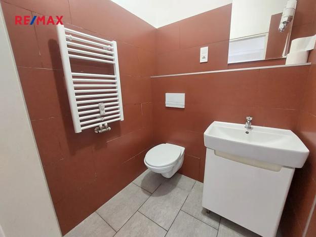 Pronájem bytu 3+kk, Velký Osek, U hřiště, 76 m2