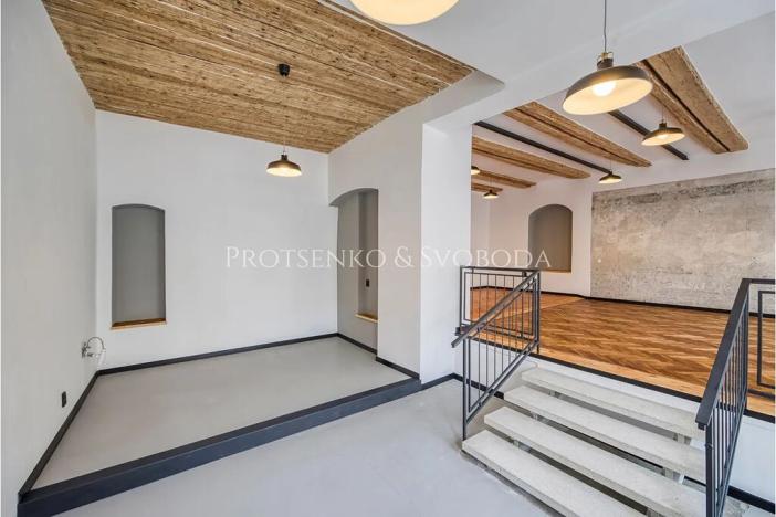 Pronájem obchodního prostoru, Třebíč, Hasskova, 127 m2