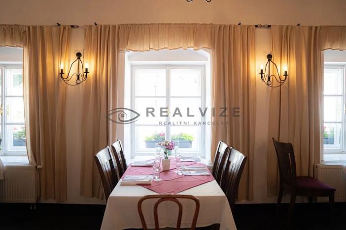 Prodej vícegeneračního domu, Nové Hrady, 880 m2