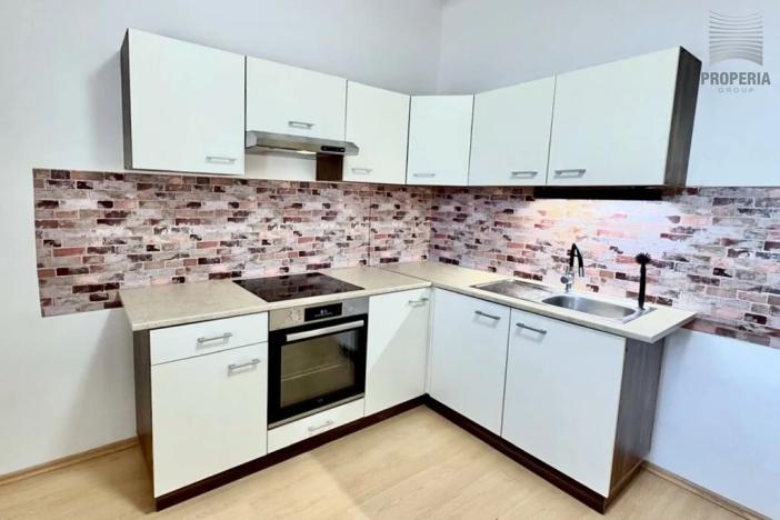 Prodej bytu 1+1, Brno, Charbulova, 37 m2