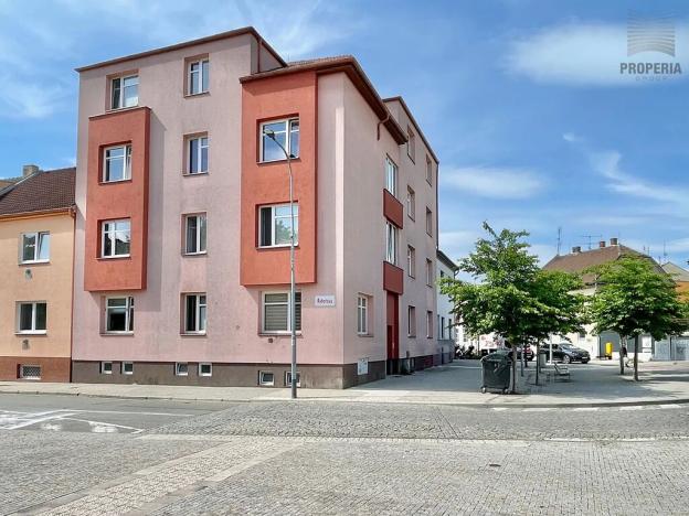 Prodej bytu 1+1, Brno, Charbulova, 37 m2