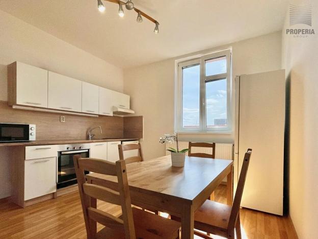 Prodej bytu 2+1, Brno, Charbulova, 65 m2