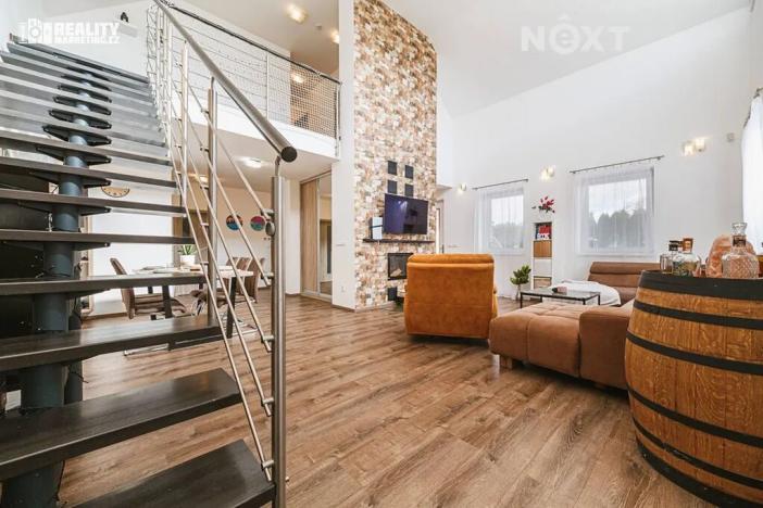 Prodej rodinného domu, Kovalovice, 308 m2