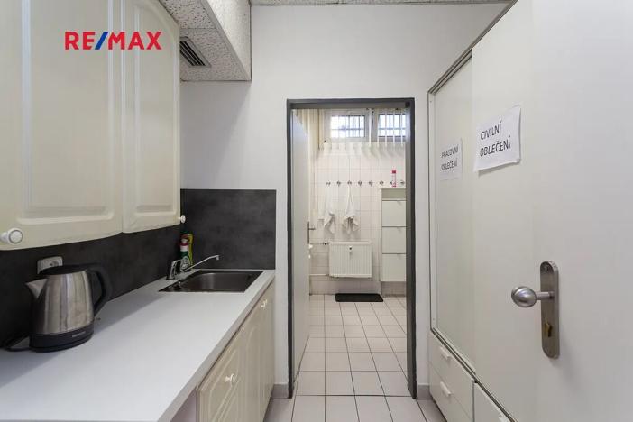 Pronájem ordinace, Praha - Nusle, Hradeckých, 39 m2