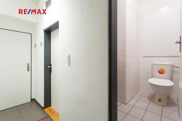 Pronájem ordinace, Praha - Nusle, Hradeckých, 39 m2