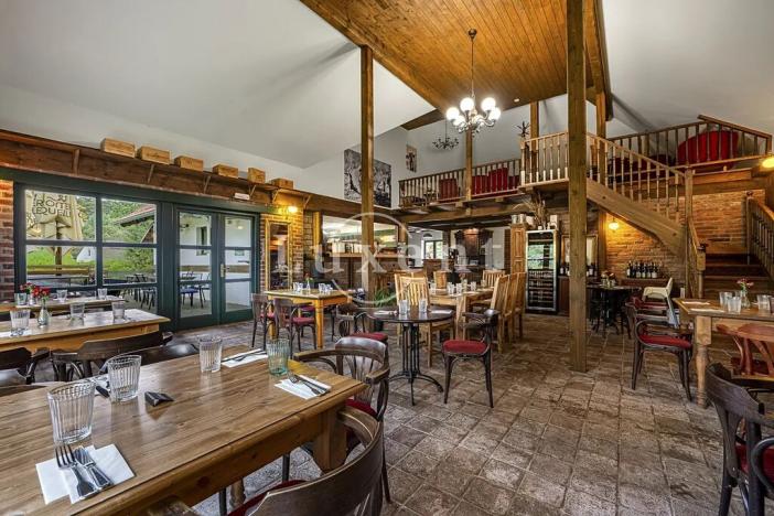 Prodej komerční nemovitosti, Stříbrná Skalice, 1700 m2