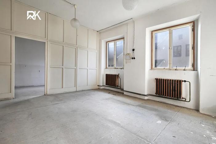 Prodej obchodního prostoru, Kolín, Pražská, 600 m2