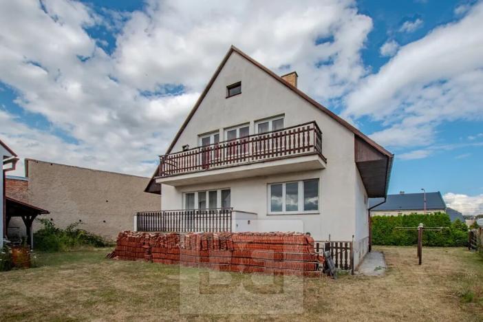 Prodej rodinného domu, Hrobce, Hlavní, 238 m2