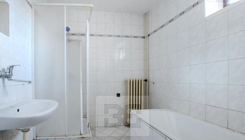 Prodej rodinného domu, Hrobce, Hlavní, 238 m2