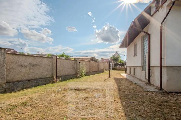 Prodej rodinného domu, Hrobce, Hlavní, 238 m2