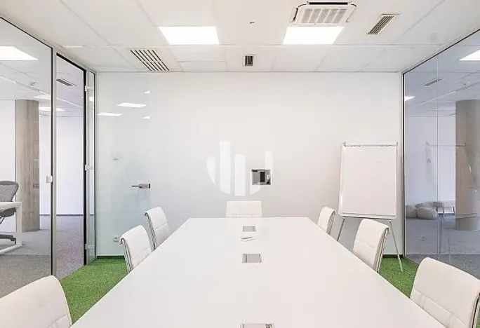 Pronájem kanceláře, Praha - Karlín, Thámova, 297 m2