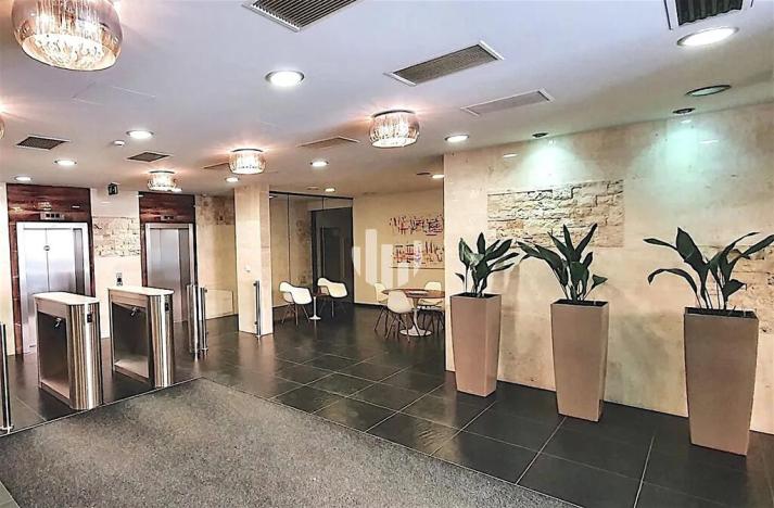 Pronájem kanceláře, Praha - Karlín, Thámova, 280 m2