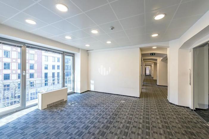Pronájem kanceláře, Praha - Holešovice, Jankovcova, 237 m2