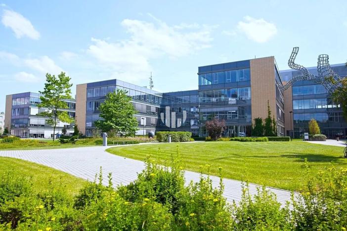 Pronájem kanceláře, Praha - Jinonice, Radlická, 2540 m2