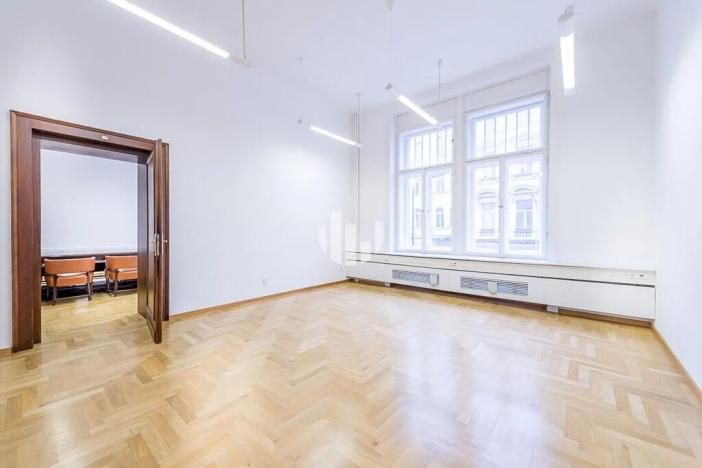 Pronájem kanceláře, Praha - Nové Město, Opletalova, 161 m2