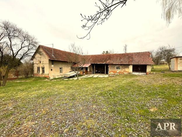 Prodej rodinného domu, Svárov, 200 m2