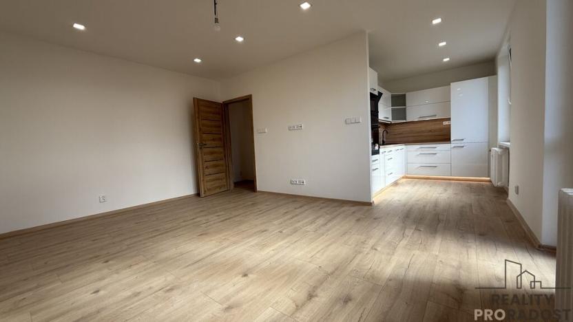 Prodej bytu 2+1, Havířov, Želivského, 50 m2