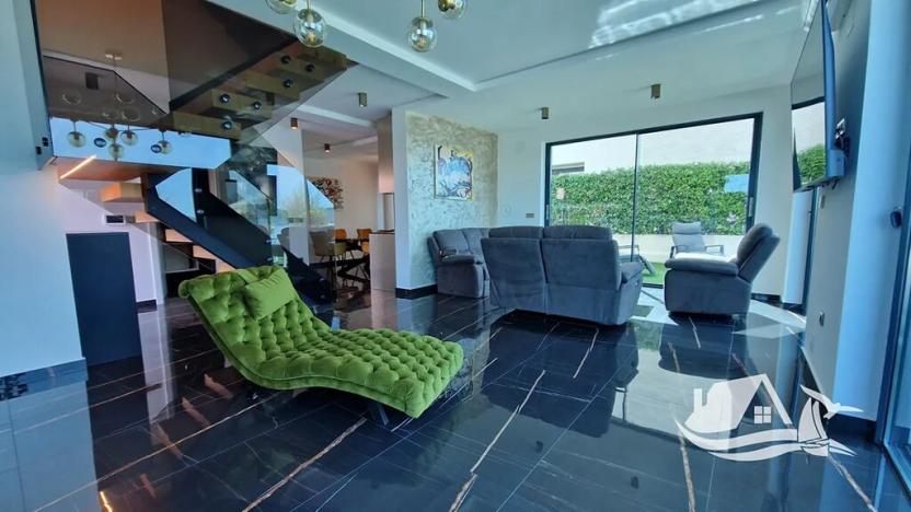 Prodej bytu 5+kk, Sukošan, Chorvatsko, 140 m2