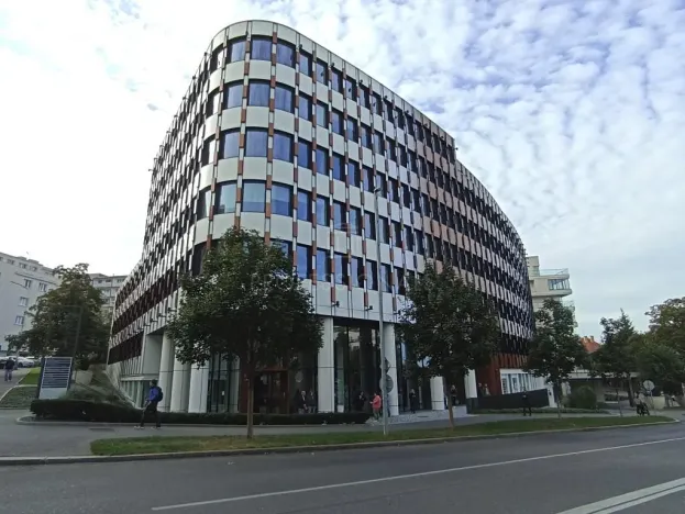 Pronájem restaurace, Praha - Nusle, Lomnického, 445 m2