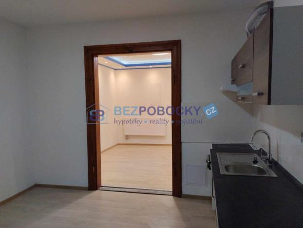 Pronájem bytu 2+kk, Přibyslav, Bechyňovo náměstí, 50 m2