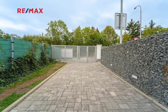 Pronájem bytu 3+kk, Praha - Hlubočepy, Pražského, 67 m2