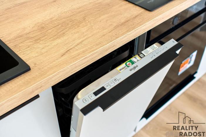 Prodej bytu 2+kk, Ostrava - Poruba, Vietnamská, 41 m2