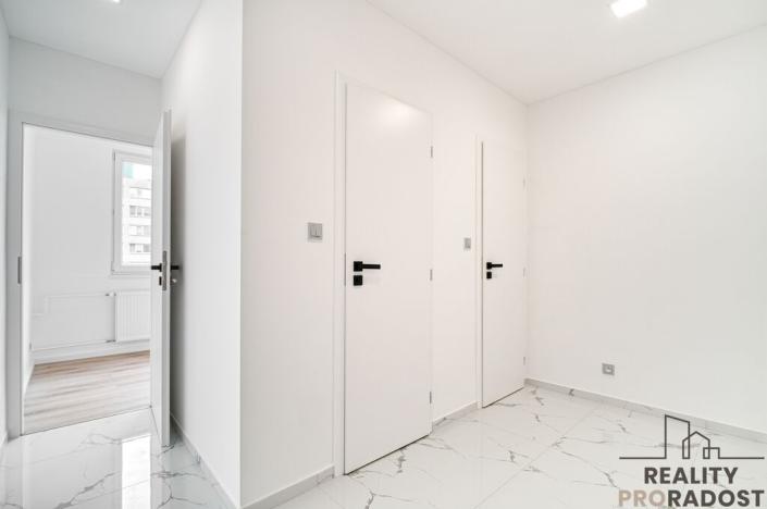 Prodej bytu 2+kk, Ostrava - Poruba, Vietnamská, 41 m2