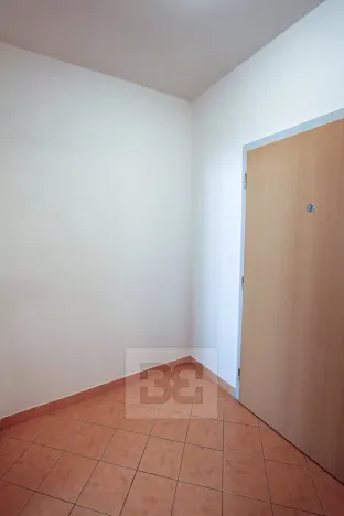 Pronájem bytu 1+kk, Praha - Hostivař, Rižská, 34 m2