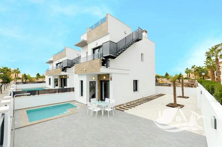 Prodej vily, Torrevieja, Španělsko, 95 m2