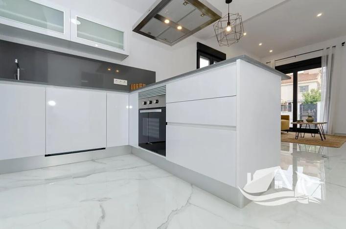 Prodej vily, Torrevieja, Španělsko, 95 m2