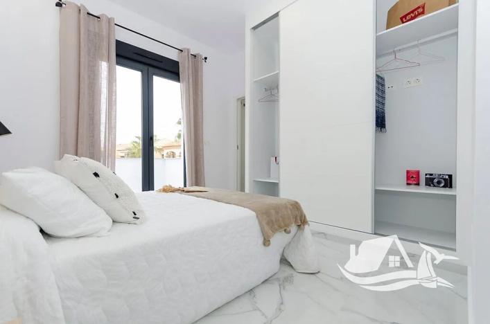 Prodej vily, Torrevieja, Španělsko, 95 m2