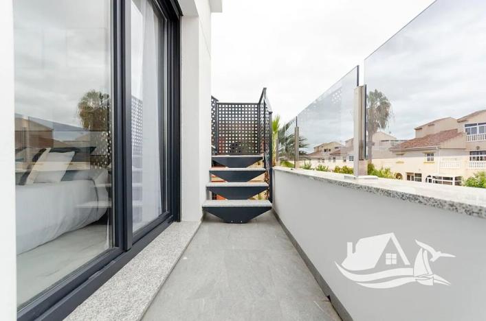 Prodej vily, Torrevieja, Španělsko, 95 m2