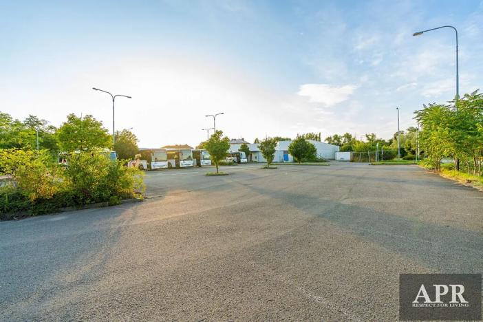 Prodej obchodního prostoru, Ostrava, 19777 m2