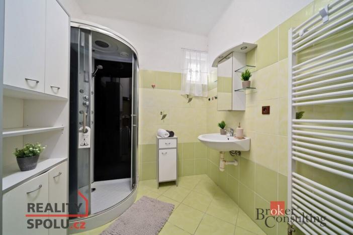 Prodej rodinného domu, Kuks - Kašov, 205 m2