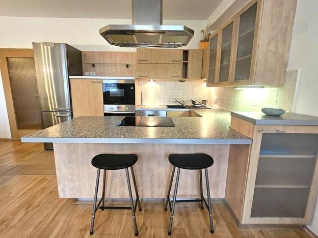 Pronájem bytu 2+kk, Benešov, Dukelská, 63 m2