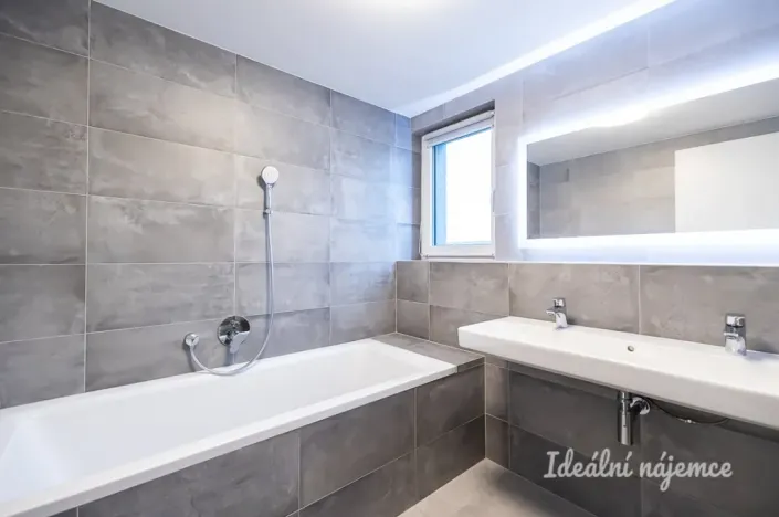 Pronájem rodinného domu, Horoušany, Kubišova, 120 m2