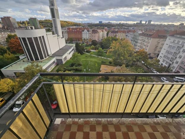 Pronájem bytu 2+1, Praha - Vršovice, náměstí Svatopluka Čecha, 55 m2