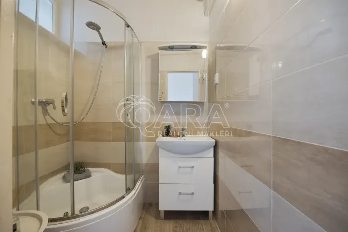 Prodej bytu 2+1, Český Těšín, Odboje, 69 m2