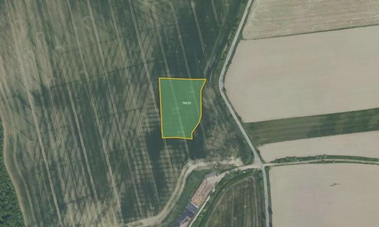 Prodej pole, Liteň, 10394 m2