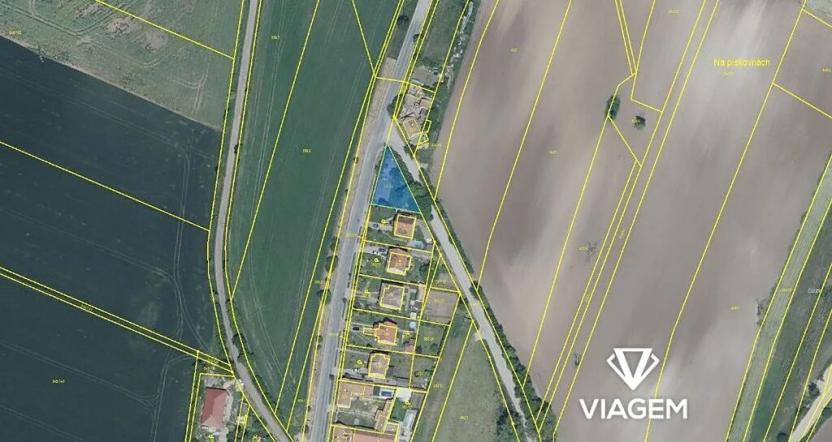 Prodej zahrady, Černuc, 656 m2