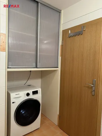 Pronájem bytu 2+kk, Praha - Podolí, V rovinách, 67 m2